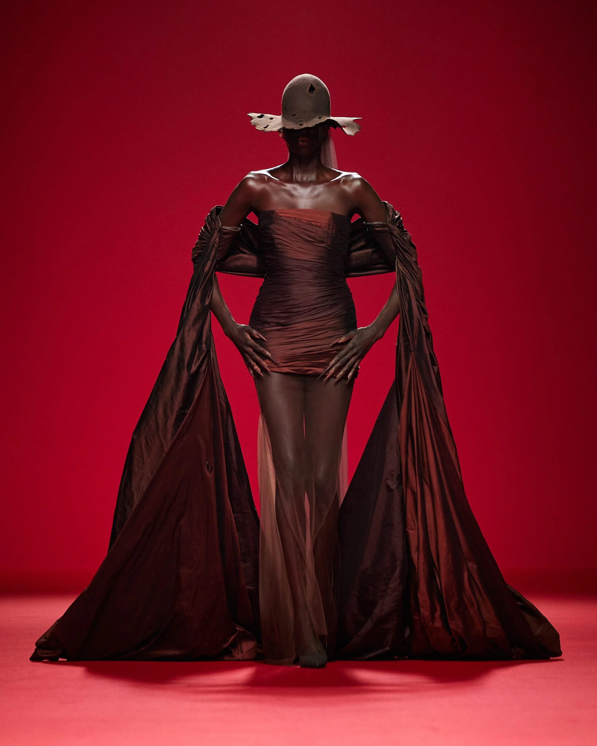 Spring 2024 Haute Couture: Robert Wun's Surreal World